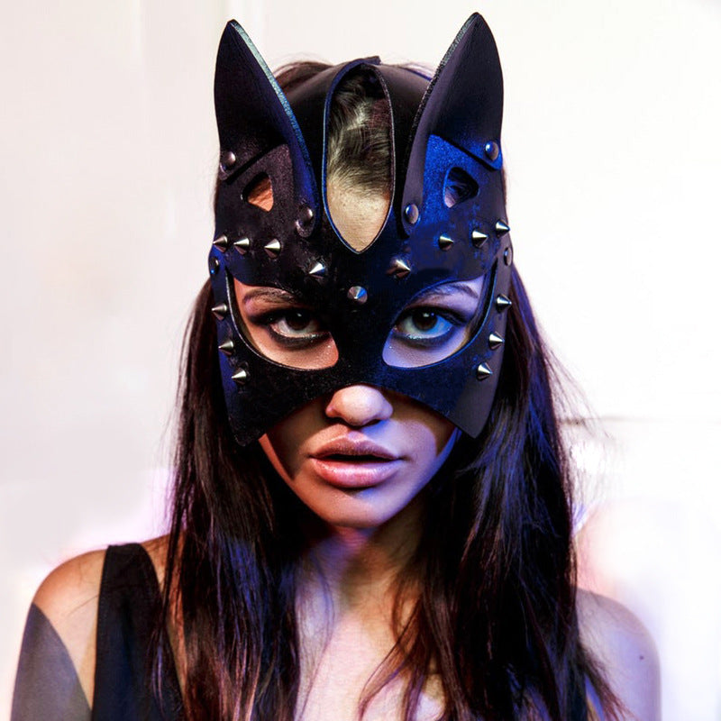 "Couples' Novelty Eye Mask for Intimate Play"